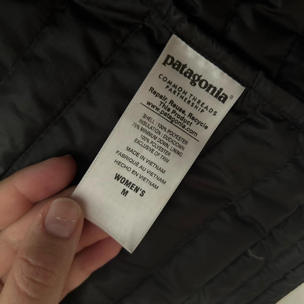 Patagonia Black Lightweight Quilted Puffer Jacket - Picture 5 of 6